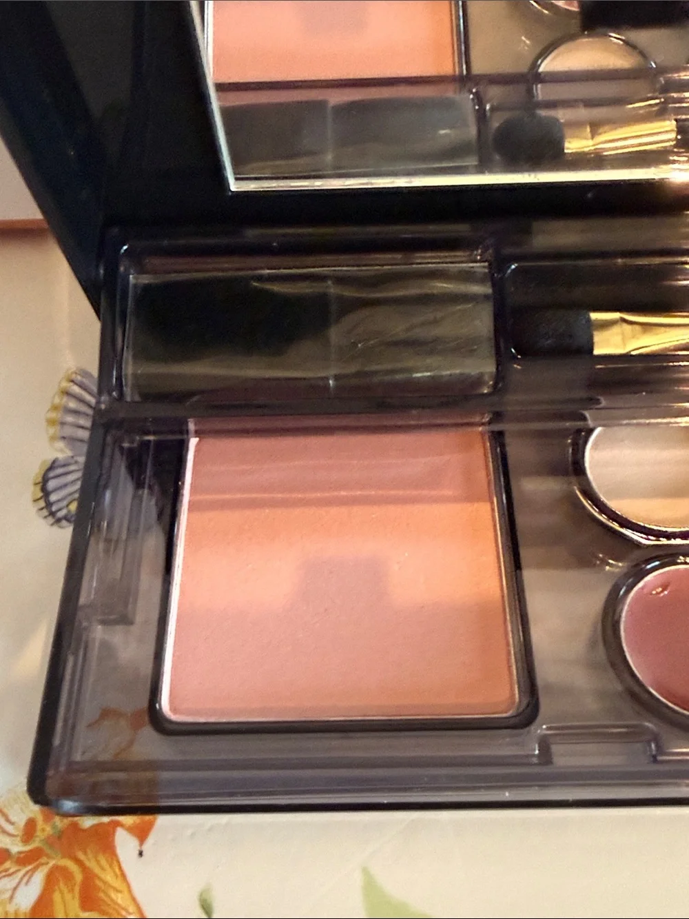 Elizabeth Arden compact eyeshadow